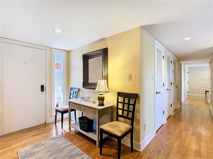 Image No.2-Appartement de 2 chambres à vendre à Saint John