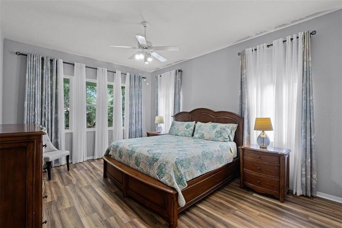 Image No.13-3 Bed House for sale