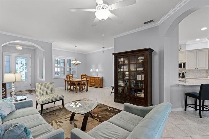 Image No.6-3 Bed House for sale