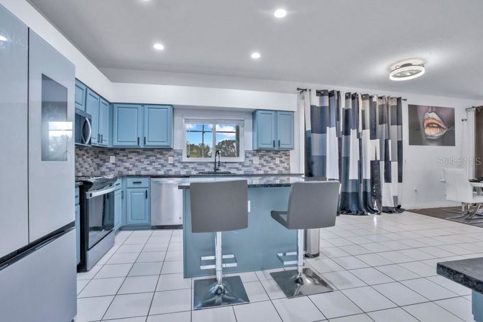 Image No.13-5 Bed House for sale