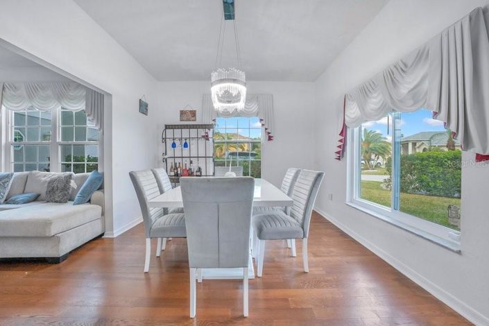 Image No.14-5 Bed House for sale