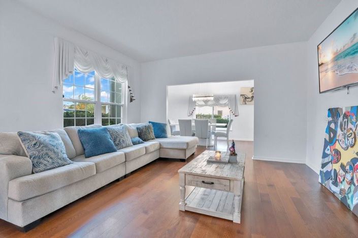 Image No.16-5 Bed House for sale