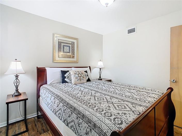 Image No.27-4 Bed Apartment for sale