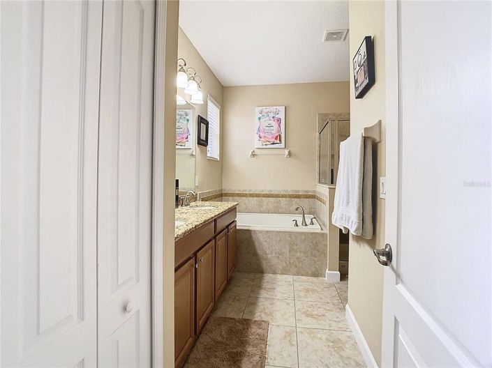 Image No.20-3 Bed House for sale