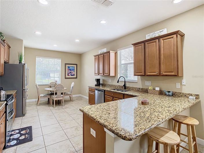 Image No.8-3 Bed House for sale