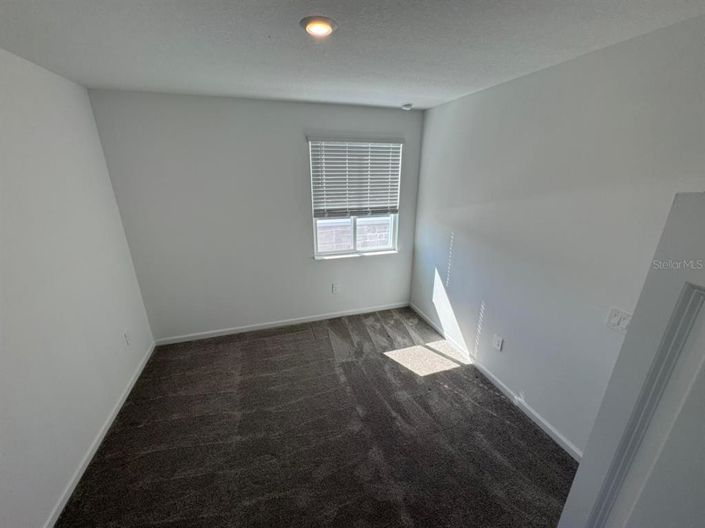 Image No.21-3 Bed Townhouse for sale