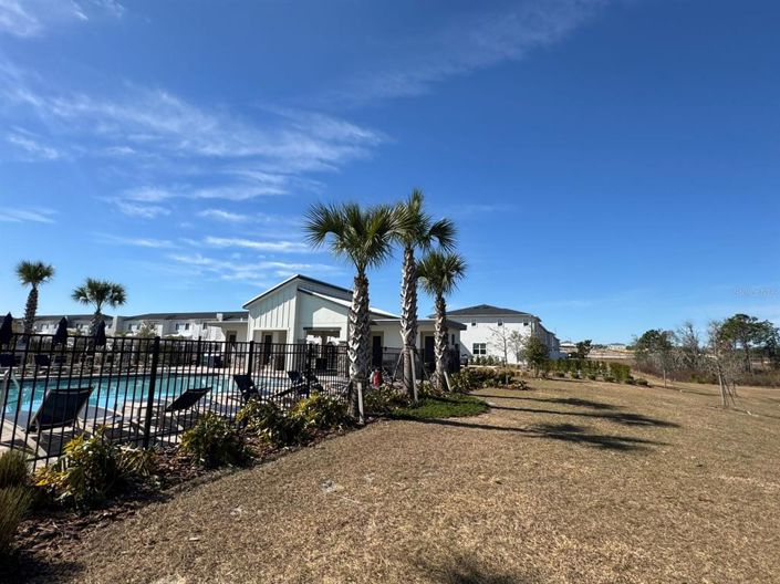 Image No.35-3 Bed Townhouse for sale