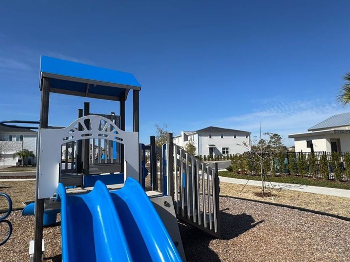 Image No.37-3 Bed Townhouse for sale