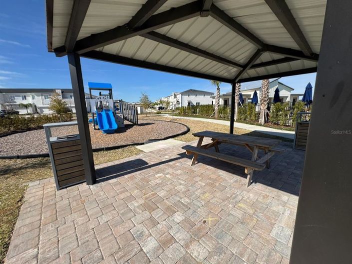 Image No.41-3 Bed Townhouse for sale