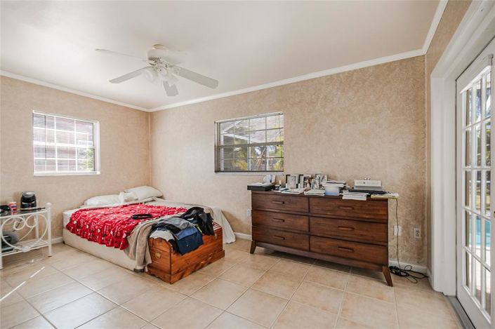 Image No.34-3 Bed House for sale