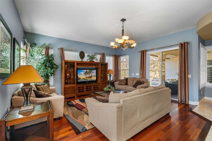 Image No.5-4 Bed House for sale