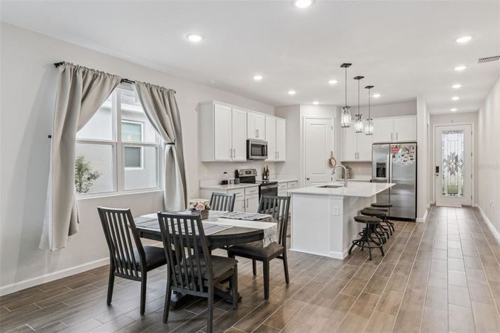 Image No.8-4 Bed House for sale