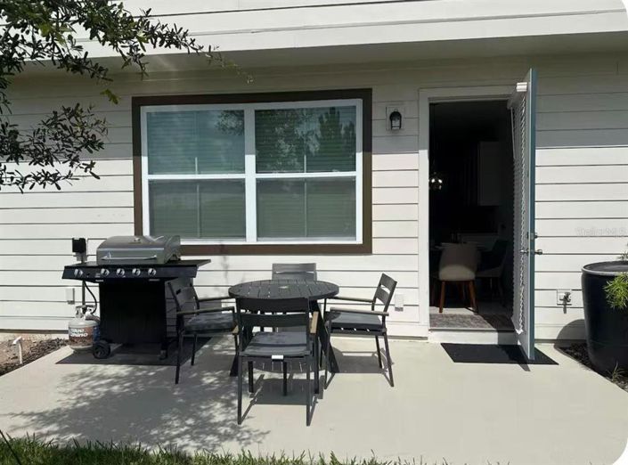 Image No.8-3 Bed Townhouse for sale