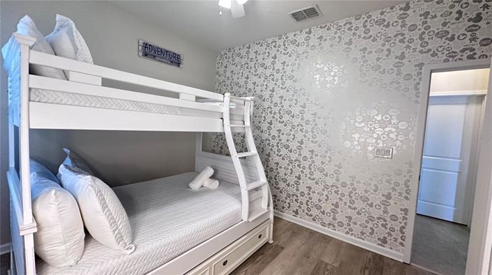 Image No.15-4 Bed House for sale