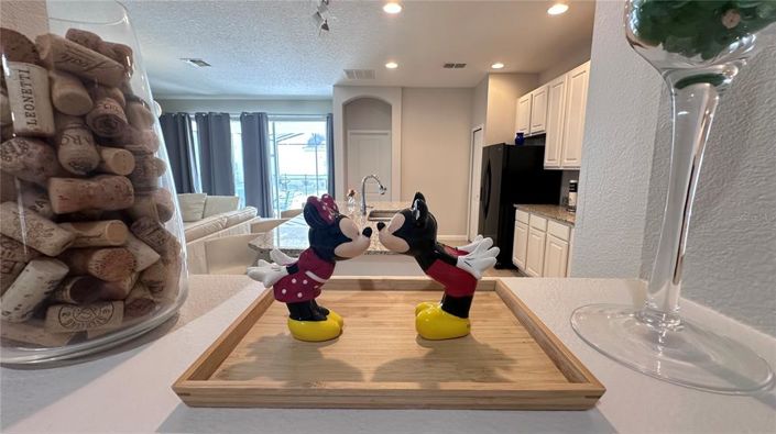 Image No.18-4 Bed House for sale