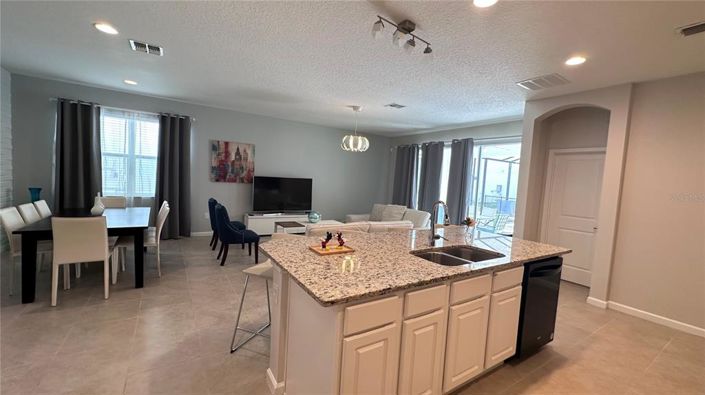 Image No.26-4 Bed House for sale