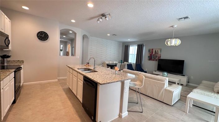 Image No.27-4 Bed House for sale