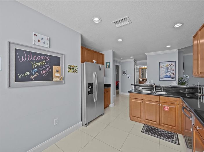 Image No.28-3 Bed Apartment for sale