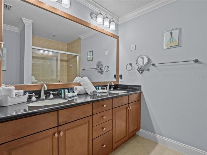 Image No.7-3 Bed Apartment for sale