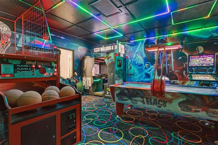 Image No.16-5 Bed House for sale