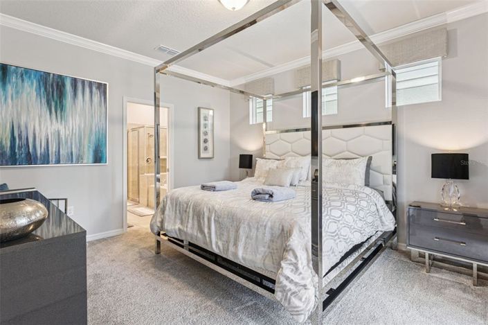 Image No.17-5 Bed House for sale