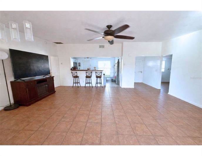 Image No.20-3 Bed House for sale