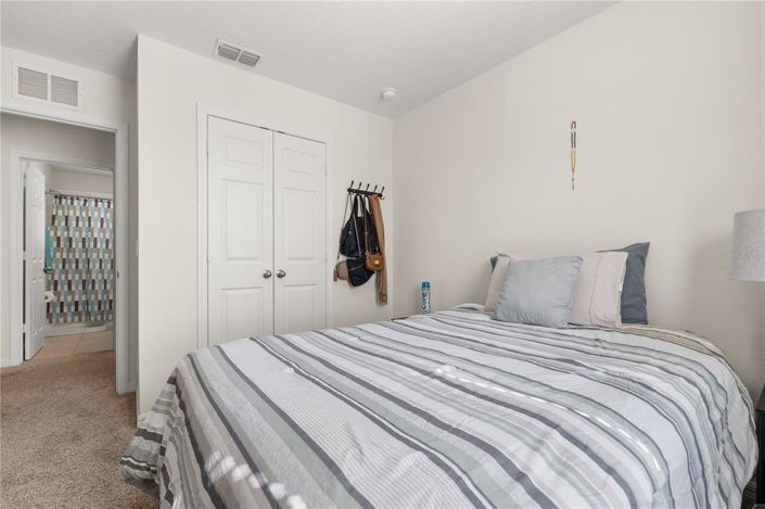 Image No.18-4 Bed House for sale