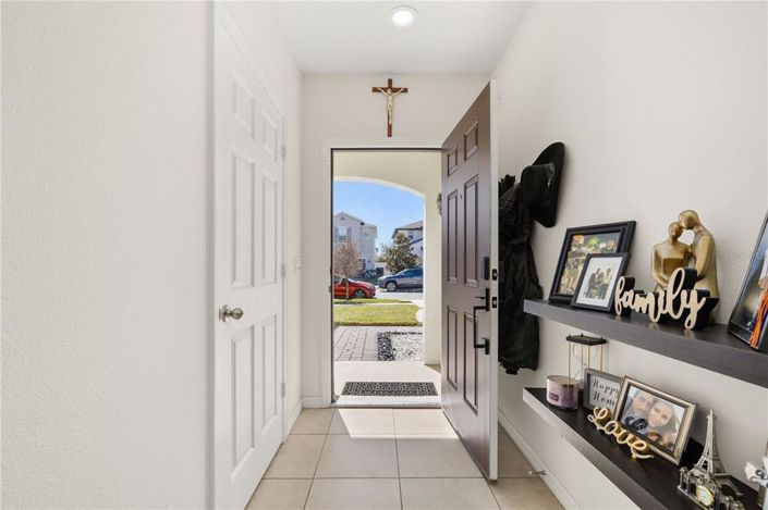 Image No.27-4 Bed House for sale