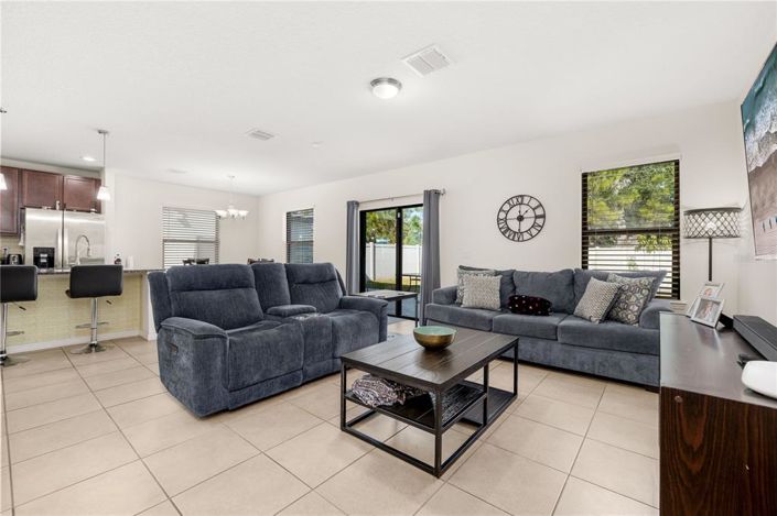 Image No.6-4 Bed House for sale