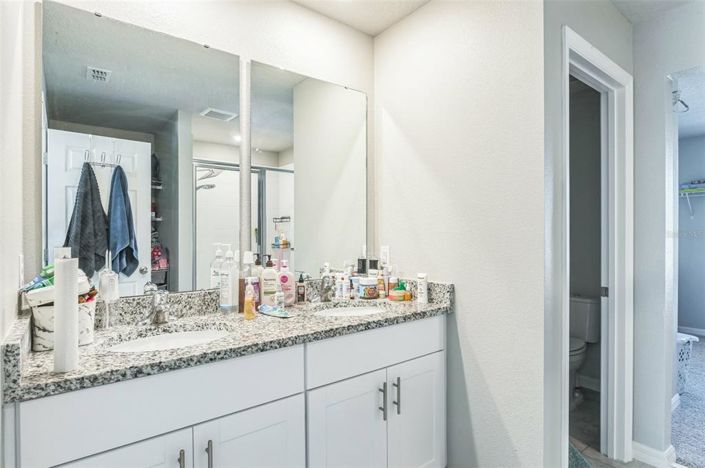 Image No.18-4 Bed House for sale