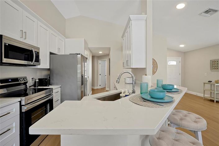 Image No.8-4 Bed House for sale