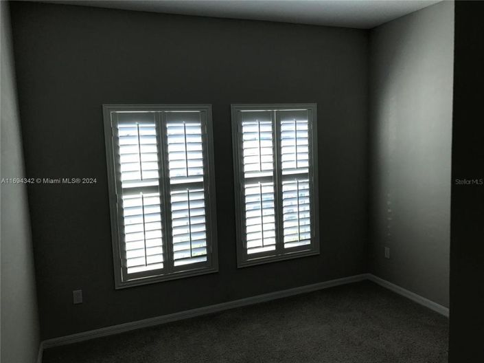 Image No.10-3 Bed House for sale