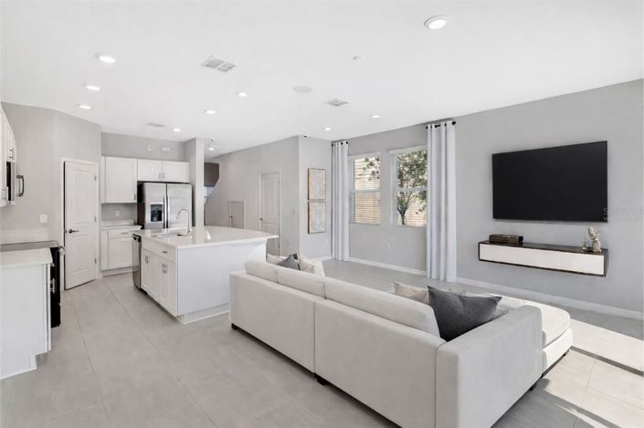 Image No.12-3 Bed Townhouse for sale