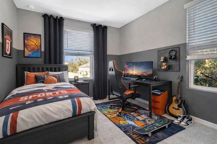 Image No.26-3 Bed Townhouse for sale