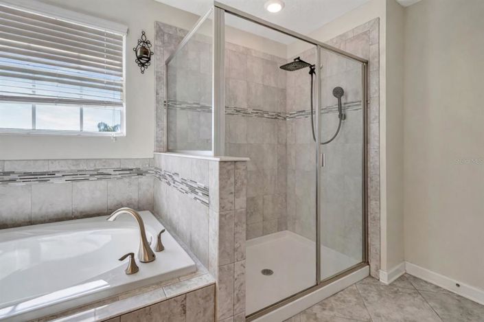 Image No.30-4 Bed House for sale