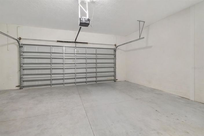 Image No.34-4 Bed House for sale