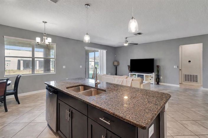 Image No.9-4 Bed House for sale