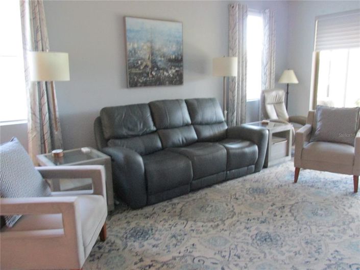 Image No.21-2 Bed House for sale