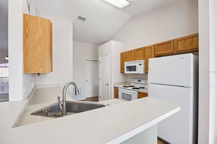 Image No.15-3 Bed House for sale