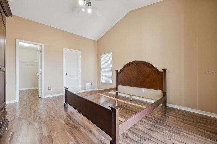 Image No.18-3 Bed House for sale