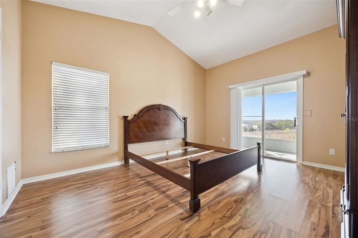 Image No.19-3 Bed House for sale