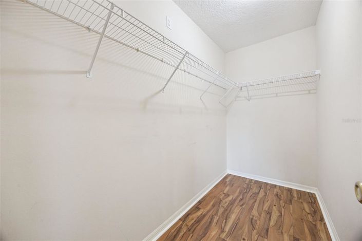 Image No.21-3 Bed House for sale