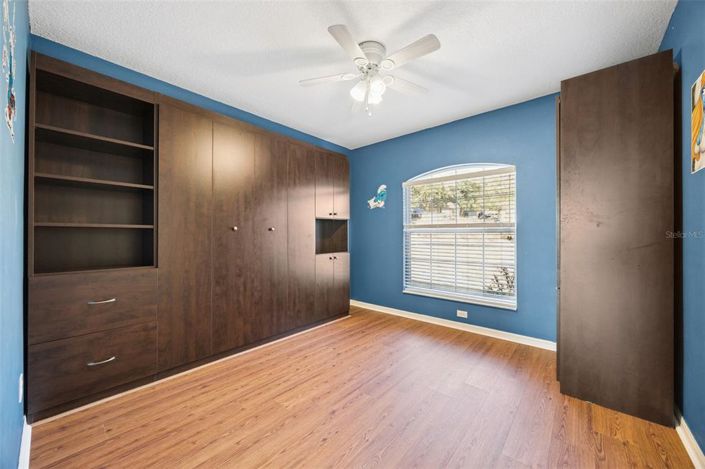 Image No.23-3 Bed House for sale