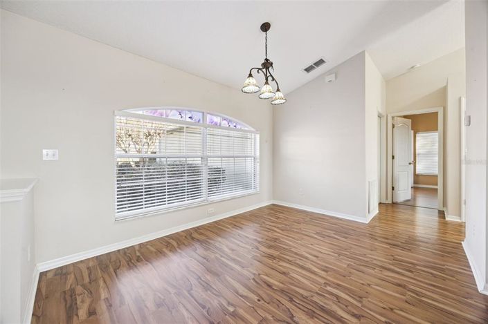 Image No.6-3 Bed House for sale