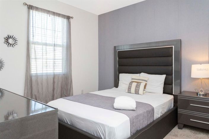 Image No.18-6 Bed House for sale