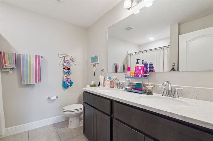 Image No.39-5 Bed House for sale