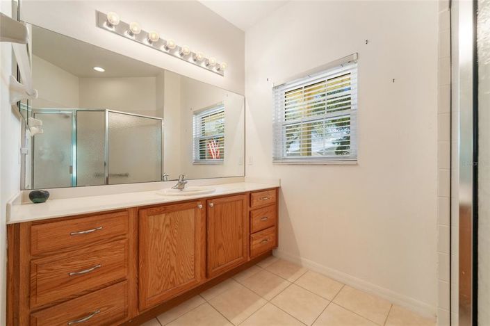 Image No.14-2 Bed House for sale