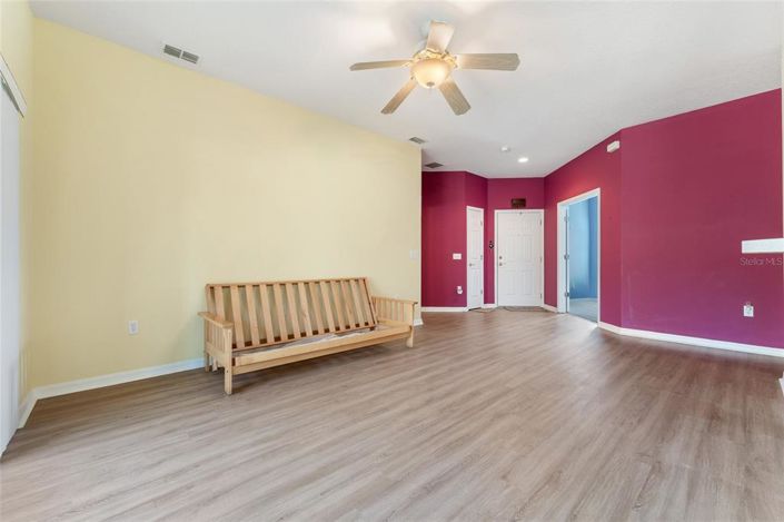 Image No.5-2 Bed House for sale