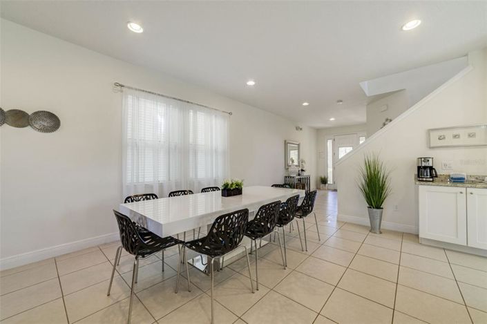 Image No.10-6 Bed House for sale