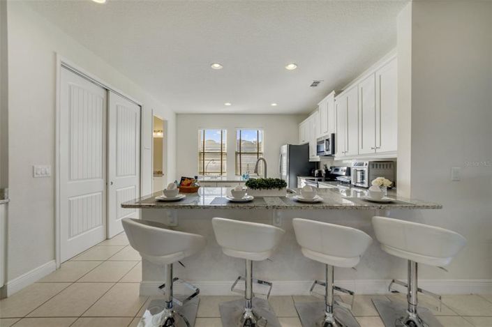 Image No.13-6 Bed House for sale